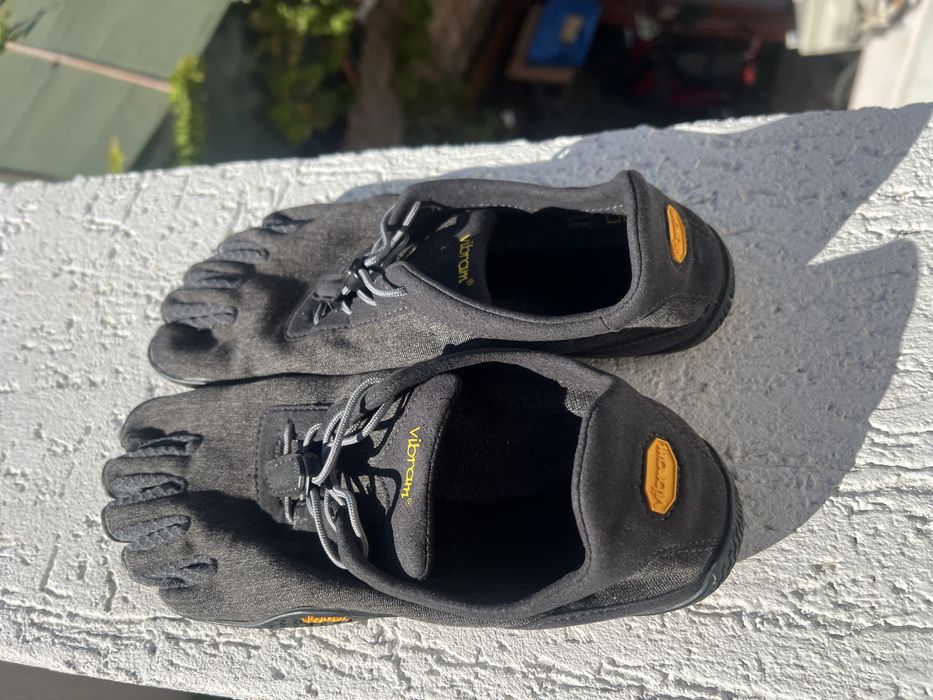 Боси Обувки Vibram Five Finger 38.5