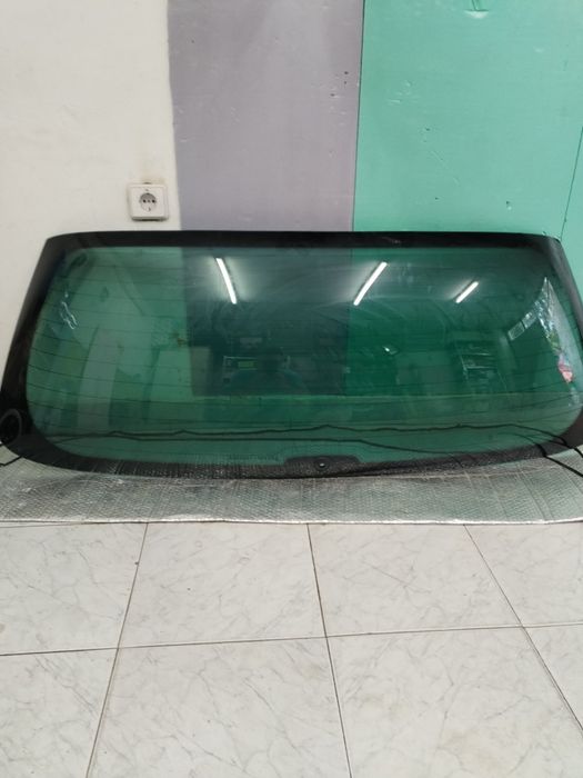 Peugeot 307 sw. Задно стъкло