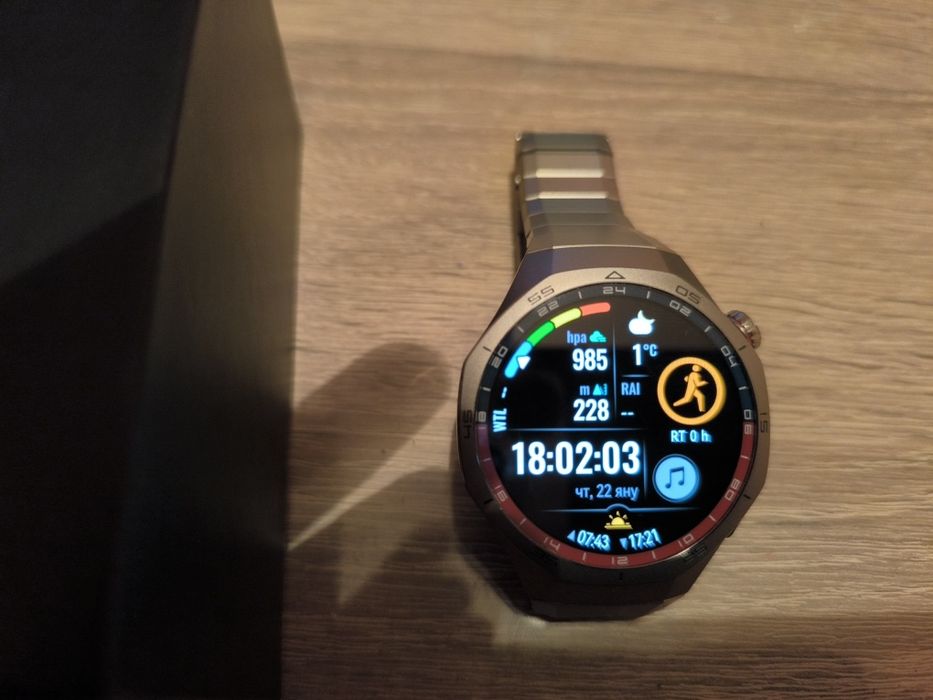 Huawei GT 5 pro titanium