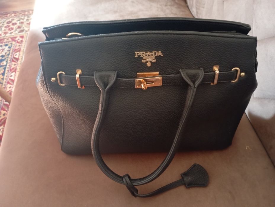 Нова дамска чанта от еко кожа закупена от Лисабон