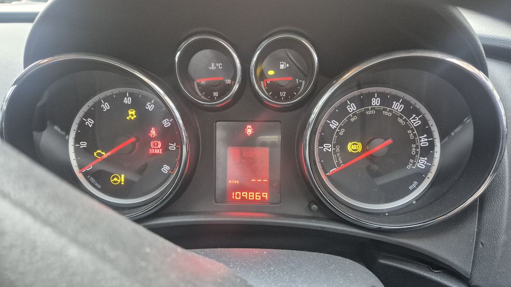 Опел астра j 1.6i 115ps A16xer 2012г