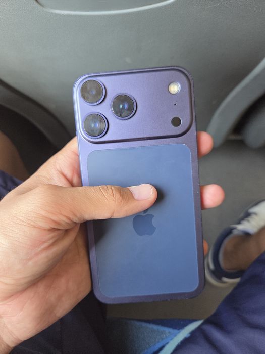 iPhone XR в корпусе 17 Pro, 256 ГБ