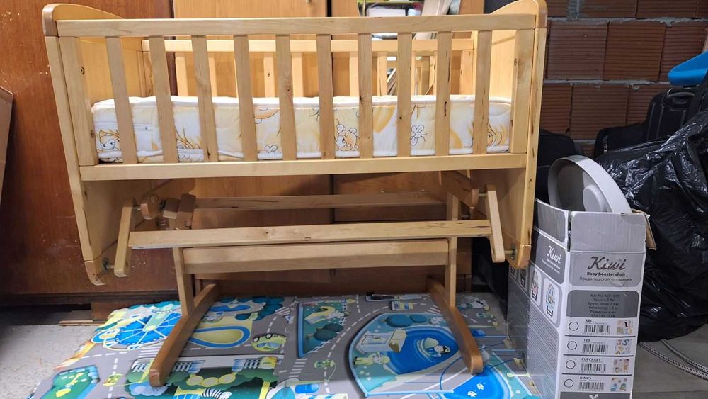 Люлееща кошара за новородено масивна