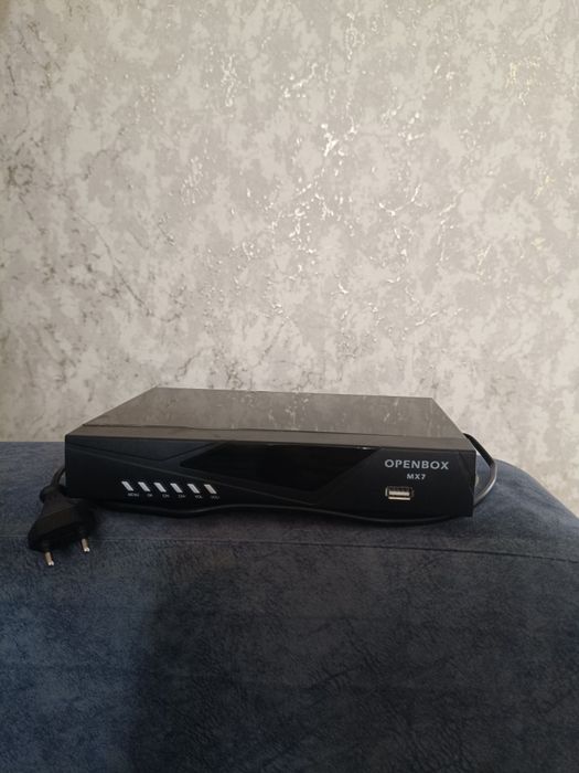 Тюнер для телевизора.