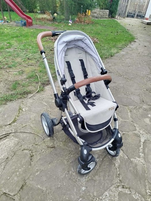 Бебешка количка EGG