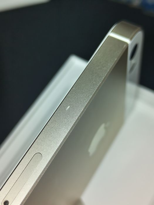 iPhone SE 1 2016 / iPhone 6s