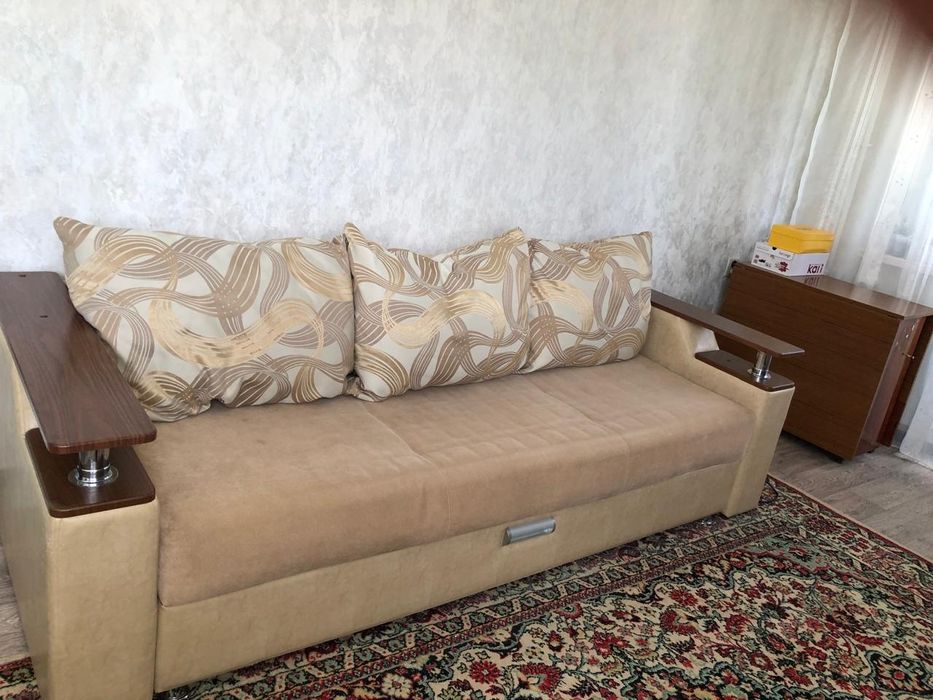 Диван б/у в хорошем состоянии