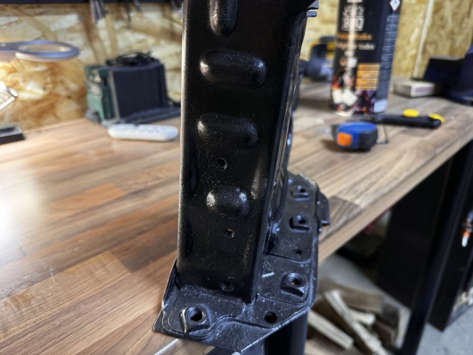 Cap lonjeron clk 200 partea pasager