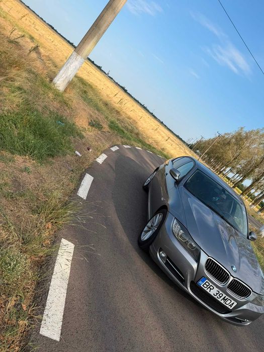 Vand BMW seria 3 e90 facelift