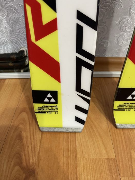 Schiuri 175 cm  fischer rc4 worlacup rc skiuri