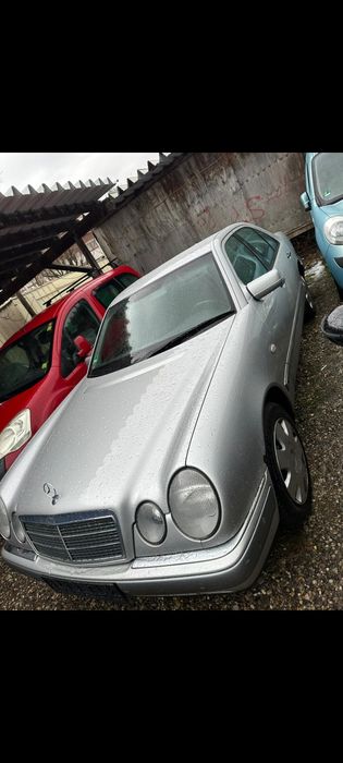 Мерседес запчасти 220 210