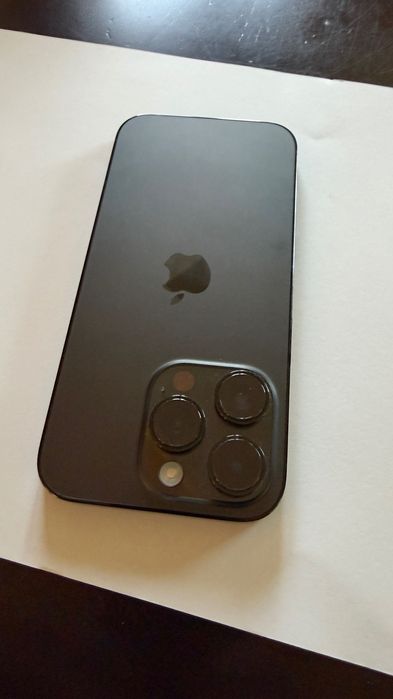 Продавам iPhone 14 Pro