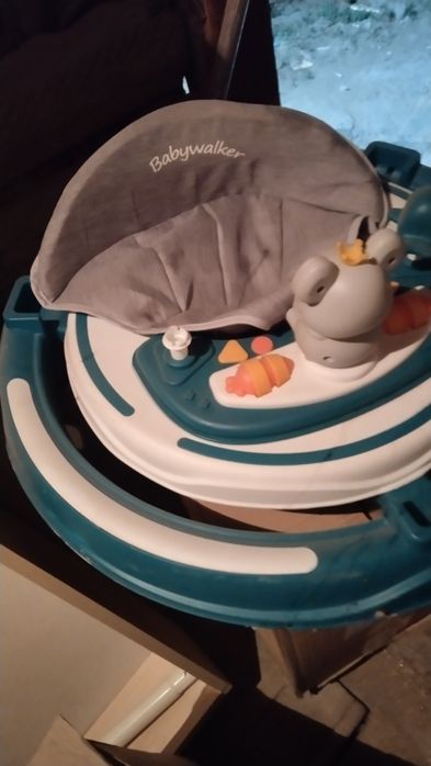 Продам ходунки 15000