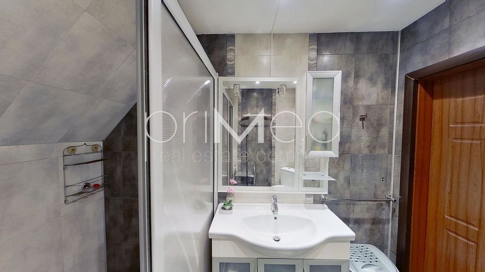 Продава се Тристаен апартамент в Бургас, Възраждане - 102 кв.м за 1175 €/кв.м - Снимка #10