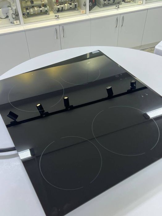 Стеклокермическая варочная поверхность