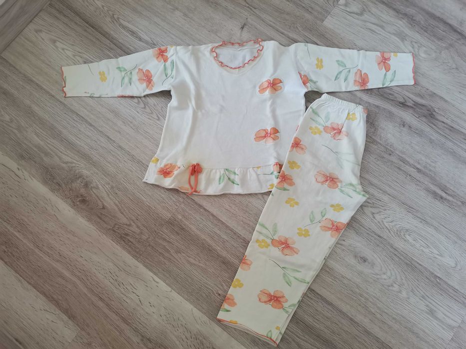 Детска пижама, няколко модела