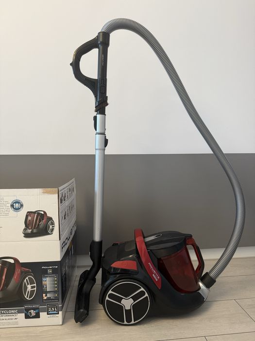 Aspirator Rowenta silence force 2,5l