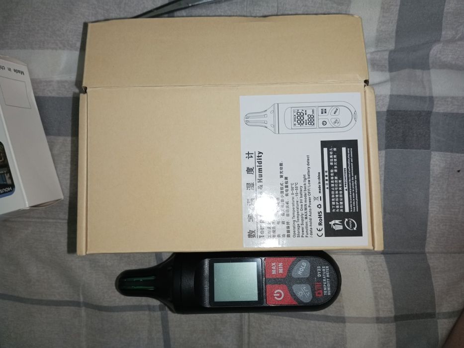 Измеритель влажности  гигрометром гигротермограф дерево итд