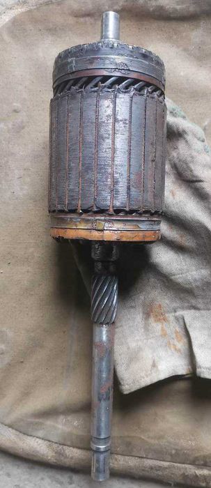 Продам разное,редуктора,емкости