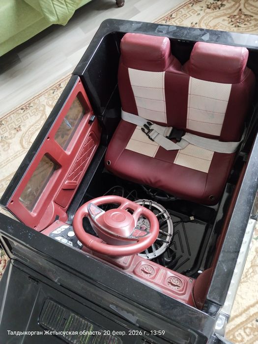 Электромобиль детский