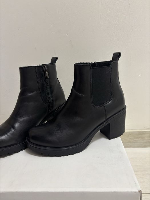 Botine / cizme femei, cu toc, negre, piele naturală, mărime 37