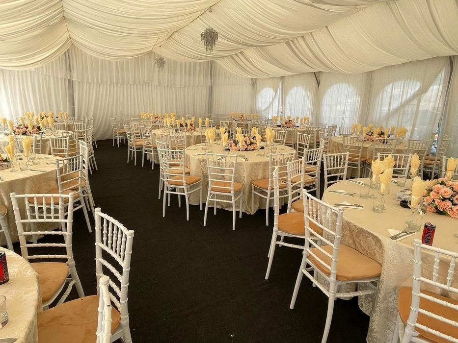 Închiriez corturi și pavilioane pentru evenimente