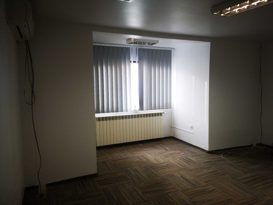 Vand casa strada Meteor