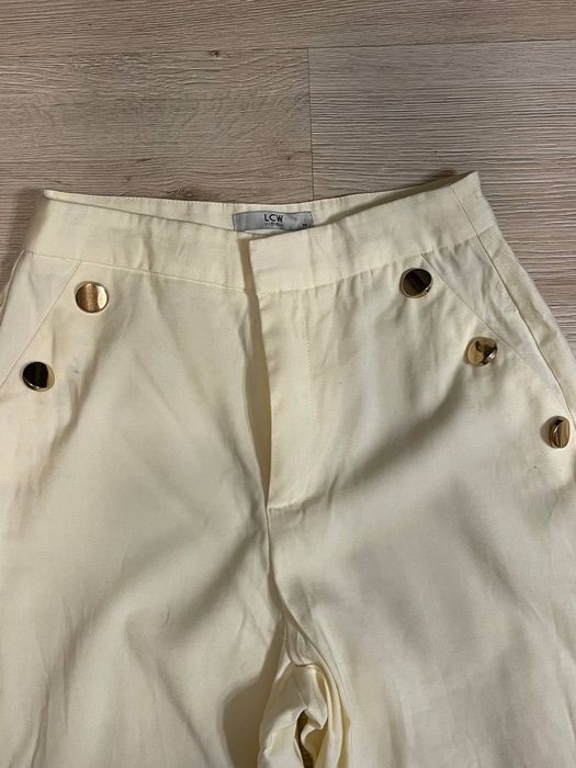бели панталони с копчета LCW