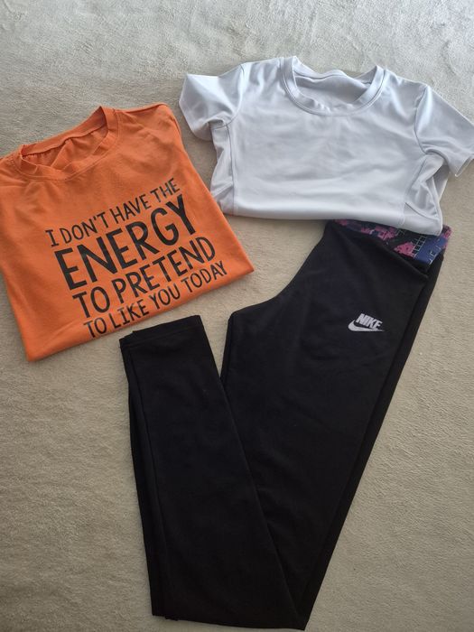 Лот дамски дрехи