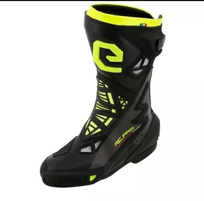 Мото ботуши Eleveit RC Pro номера 41 и 45
Eleveit RC Pro 
Black / Fluo