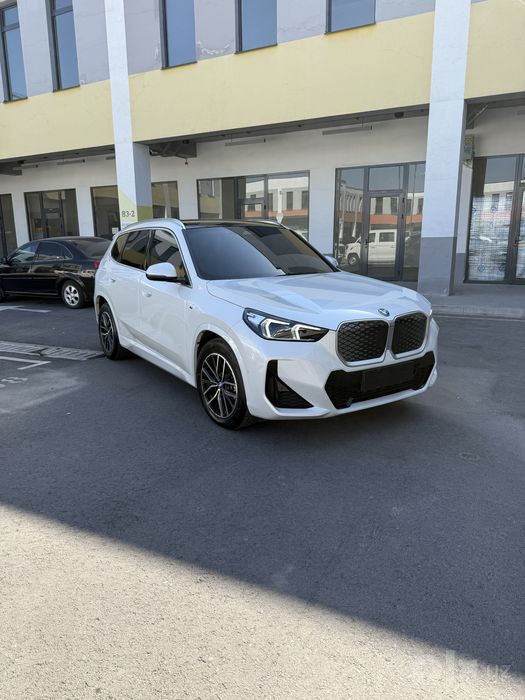 Bmw ix1 25год 25L 18тыс пробег Заводской окрас Любые проверки