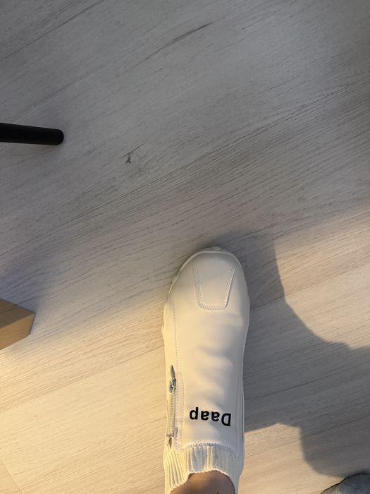 Кроссовки белые! 3000 тг