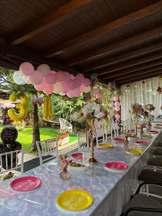 Vila   de inchiriat integral  pentru majorate