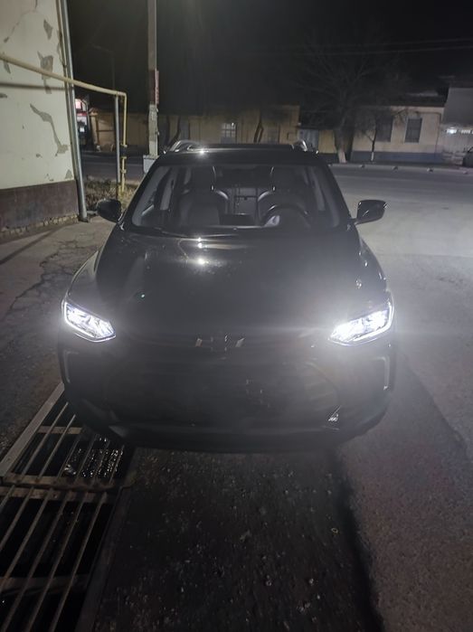 Trekir2 srochna sotiladi