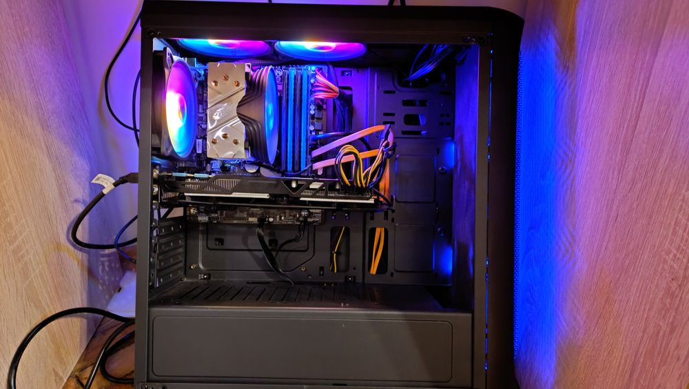 Геймърски компютър (Xeon 8-нишки / GTX 760 / 16GB RAM / SSD) – ПЕРФЕКТЕН