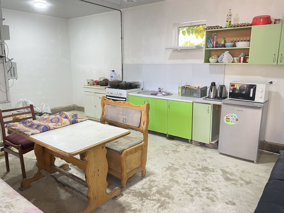 Talabalar uchun to’rar joy, hovli