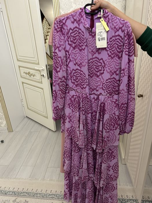 Продаю женские платья