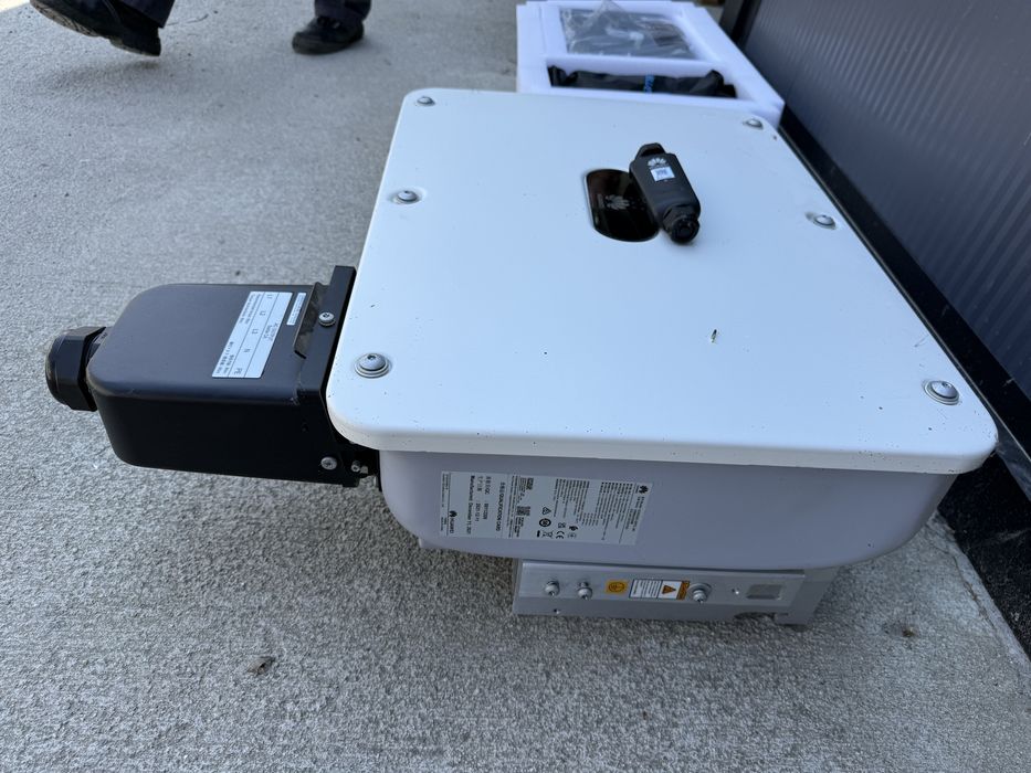 Мрежов трифазен инвертор Huawei SUN2000-30KTL-M3 30kW + HUAWEI Smart Dongle-WLAN-FE