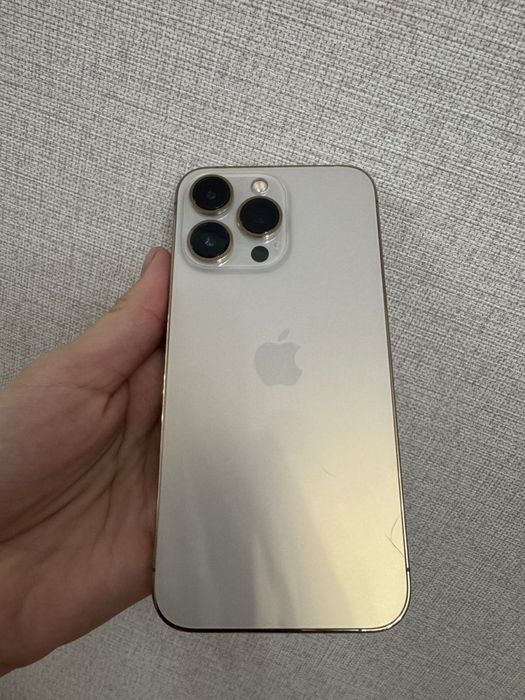 Прлдам айфон 13 про