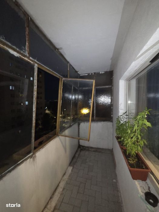 Apartament 3 camere de vanzare Bibescu - Voda