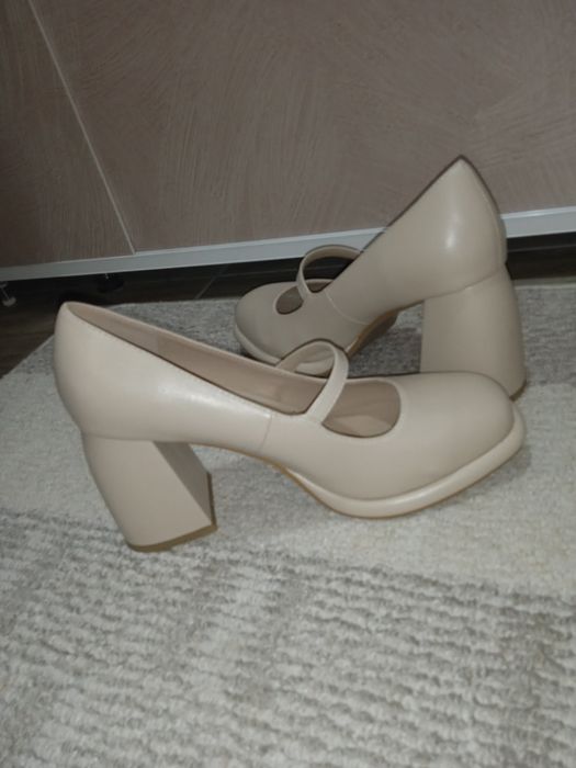продам туфли новые