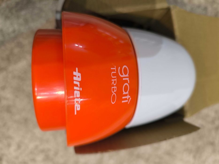 Чисто нов мини блендер на Ариете