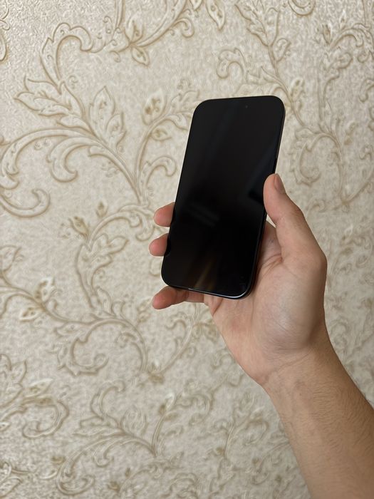 Apple iPhone 16 Black