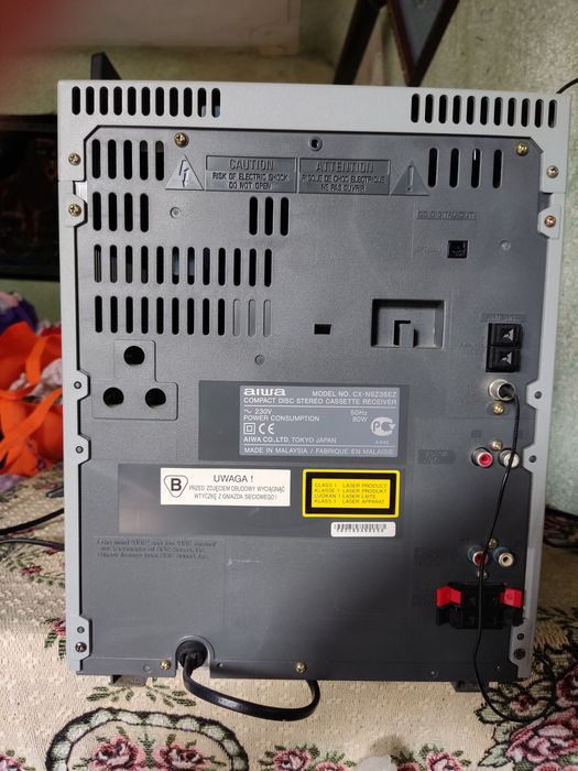 Combină aiwa biamplificată