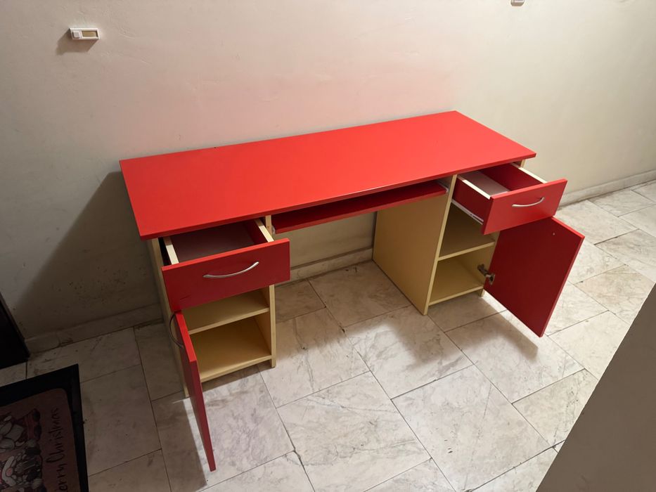 Бюро 145/50/74,5 (подарявам)