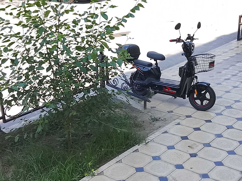 Скутер Электрический
