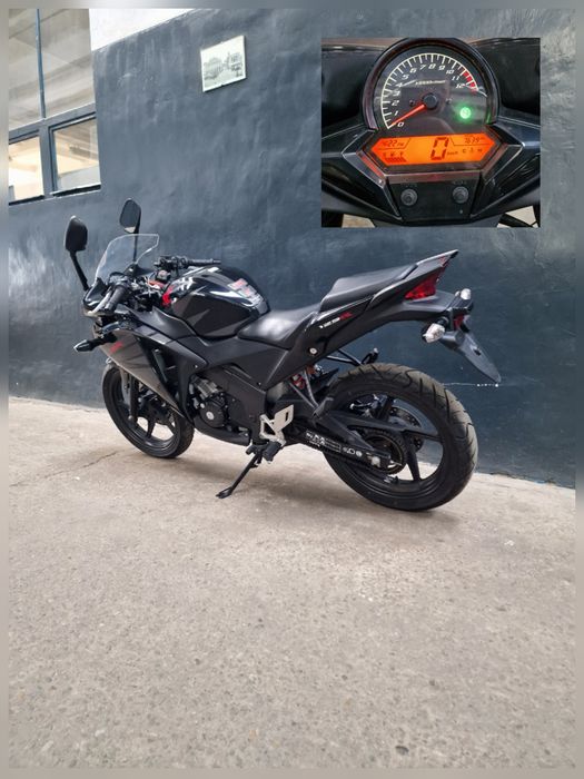 Honda CBR 125 R 2016 7600km