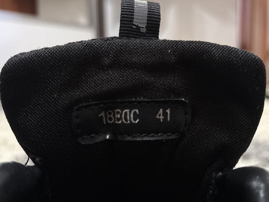 Dior B22 Purtati