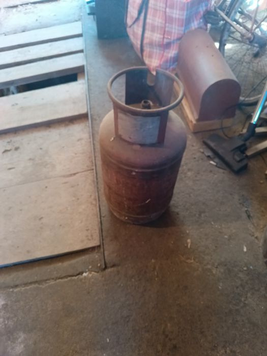 Продам газовый балон
