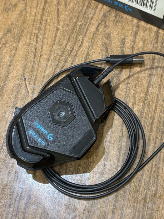 Logitech G502 HERO геймърска мишка – добро състояние